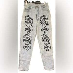 Vintage D’Mode Classix Light Wash Embroidered Denim High Waisted Mom Jeans